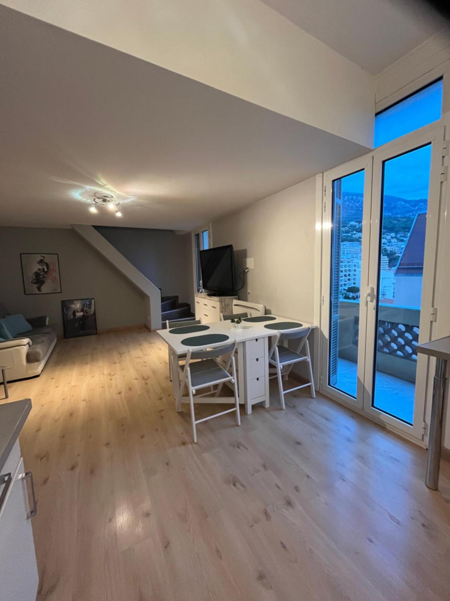 דירות בוסוליי Duplex A La Frontiere De Monaco מראה חיצוני תמונה